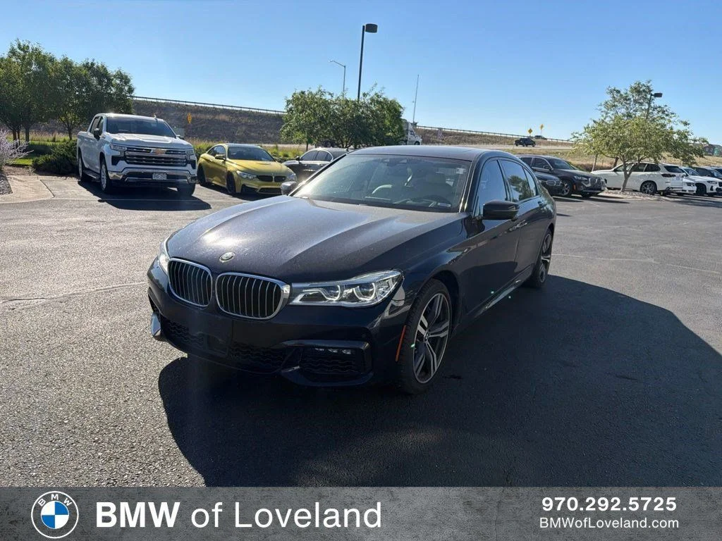 Used 2019 Carbon Black Metallic BMW 750i xDrive image 1