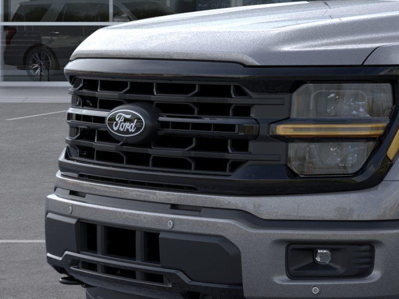New 2026 Carbonized Gray Metallic Ford XLT image 17