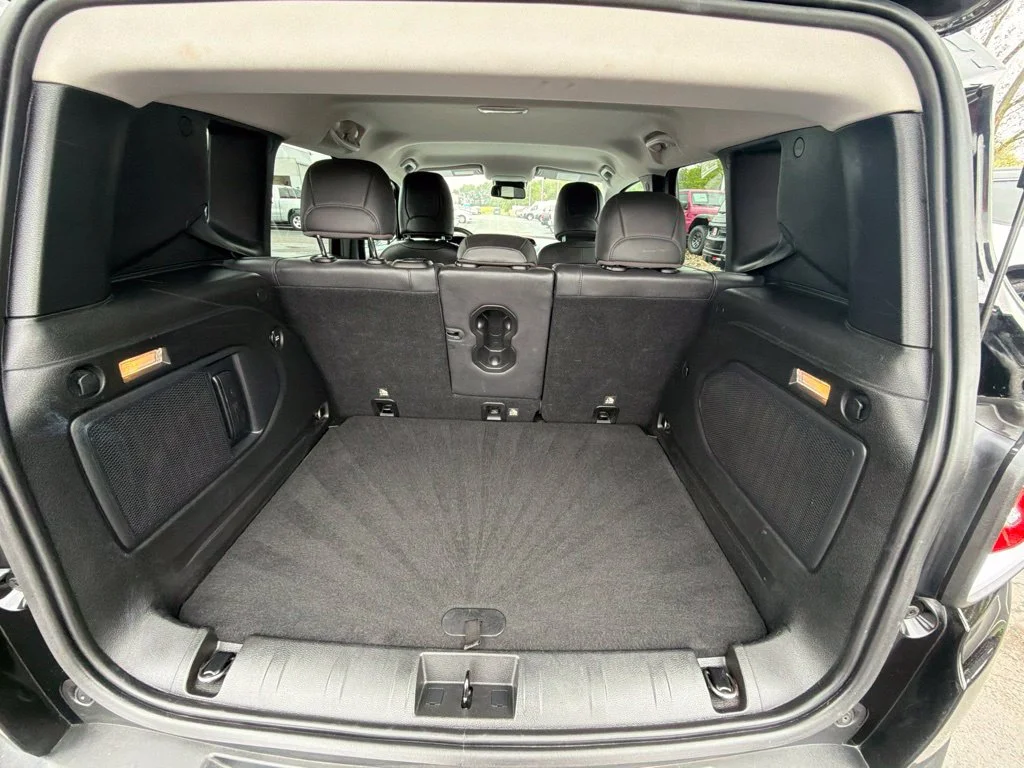 Used 2015 Black Jeep Limited image 32