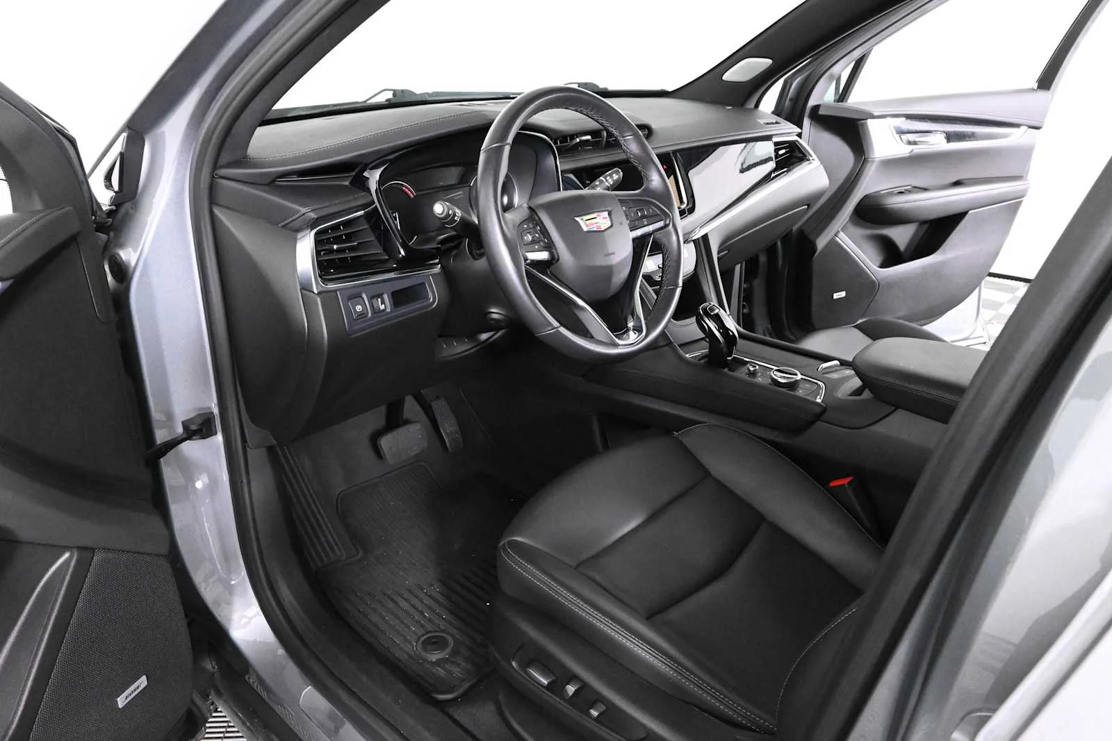 Used 2024 Argent Silver Metallic Cadillac FWD Premium Luxury image 22