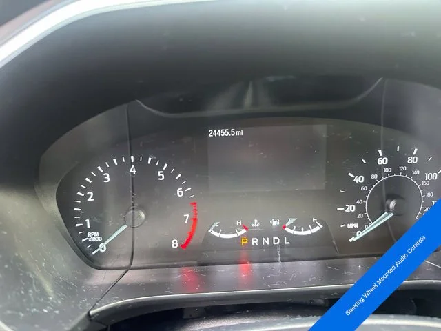 Used 2020 Green Metallic Ford SE image 8
