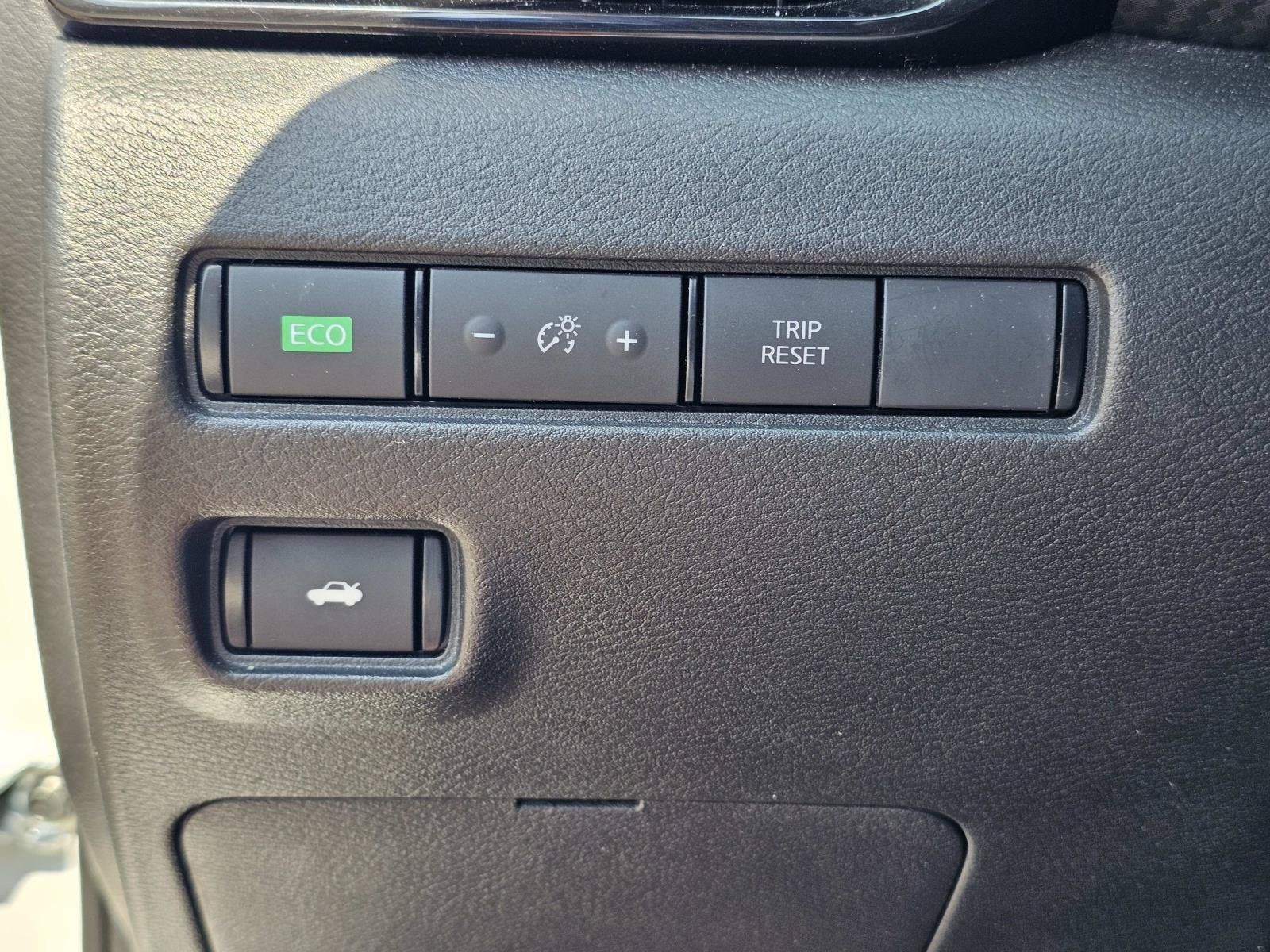2023 Nissan Sentra SV - Photo 18
