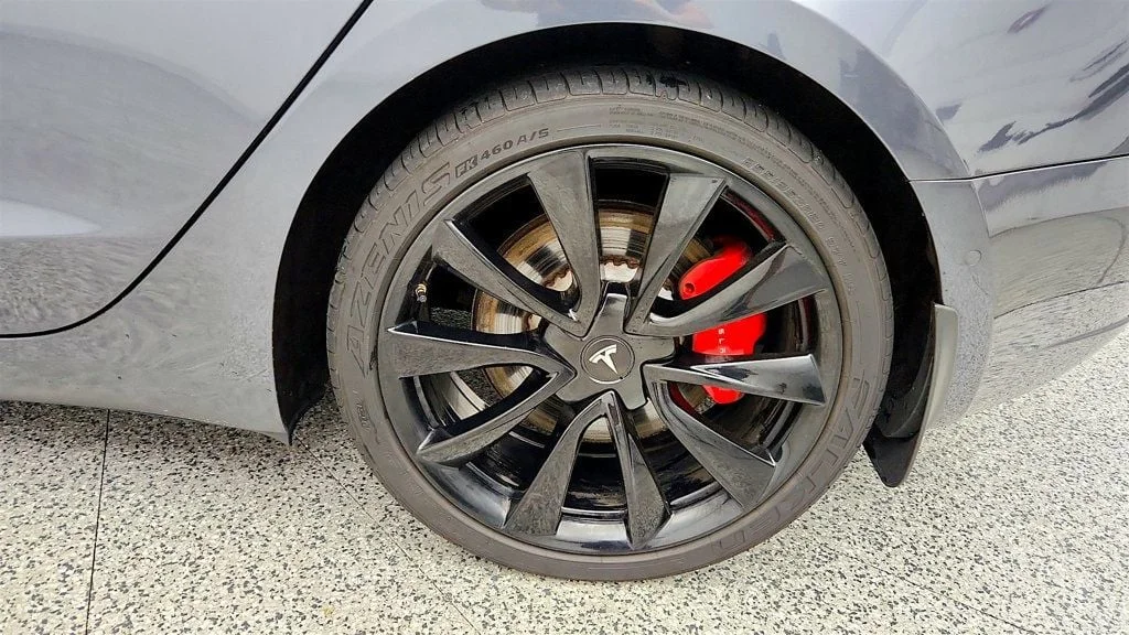 Used 2018 Midnight Silver Metallic Tesla Performance AWD w/ 20