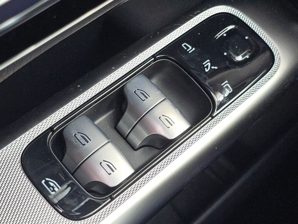 New 2026 Cirrus Silver Metallic Mercedes-Benz GLC 300 image 27