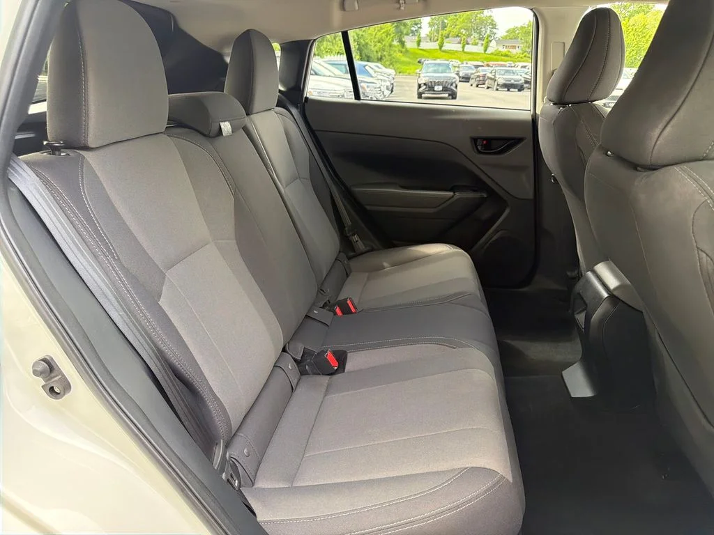 Used 2024 White Subaru Base image 47