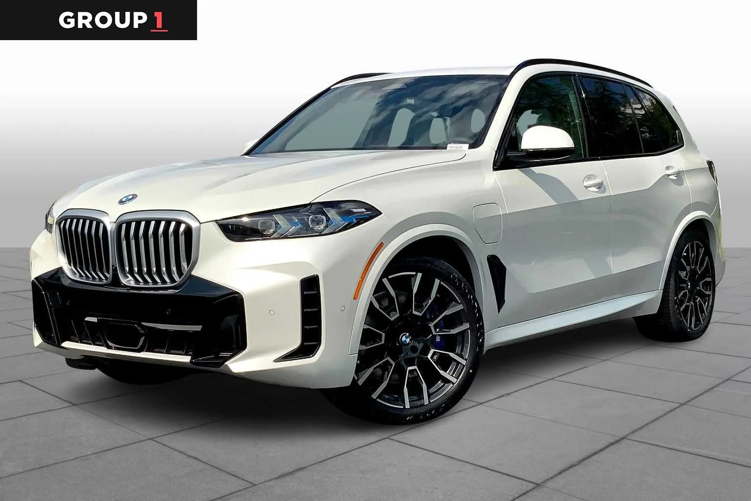 2026 BMW X5 xDrive50e's photo