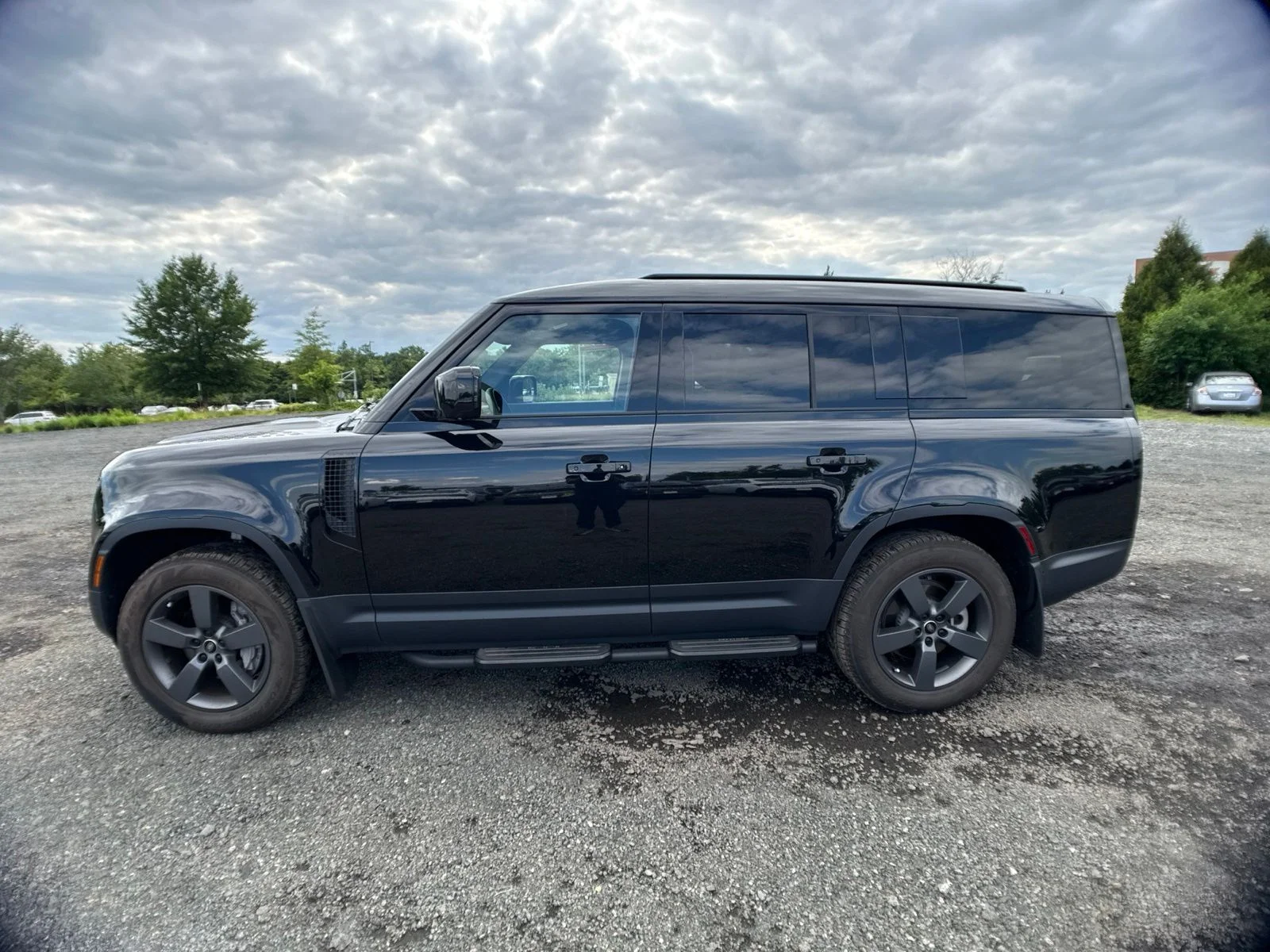 Used 2025 Black Land Rover S image 6
