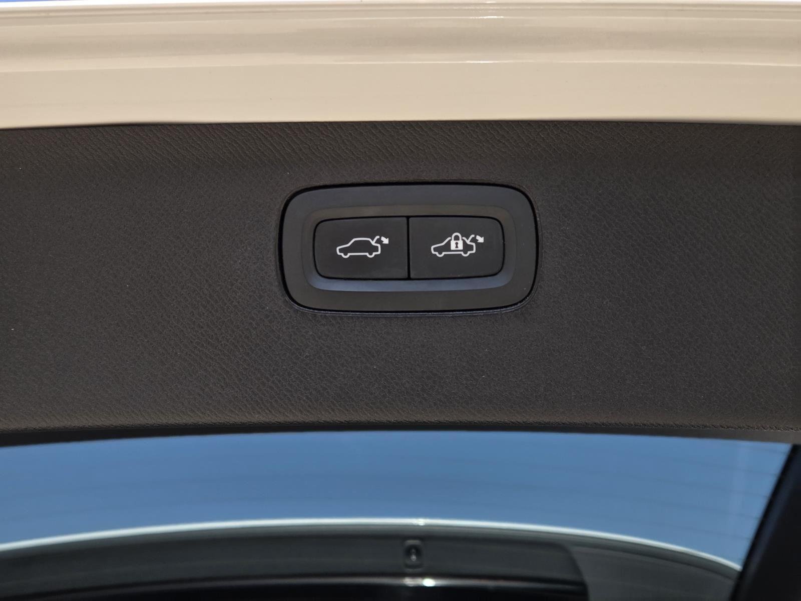 Used 2023 Crystal White Metallic Volvo Plus image 13