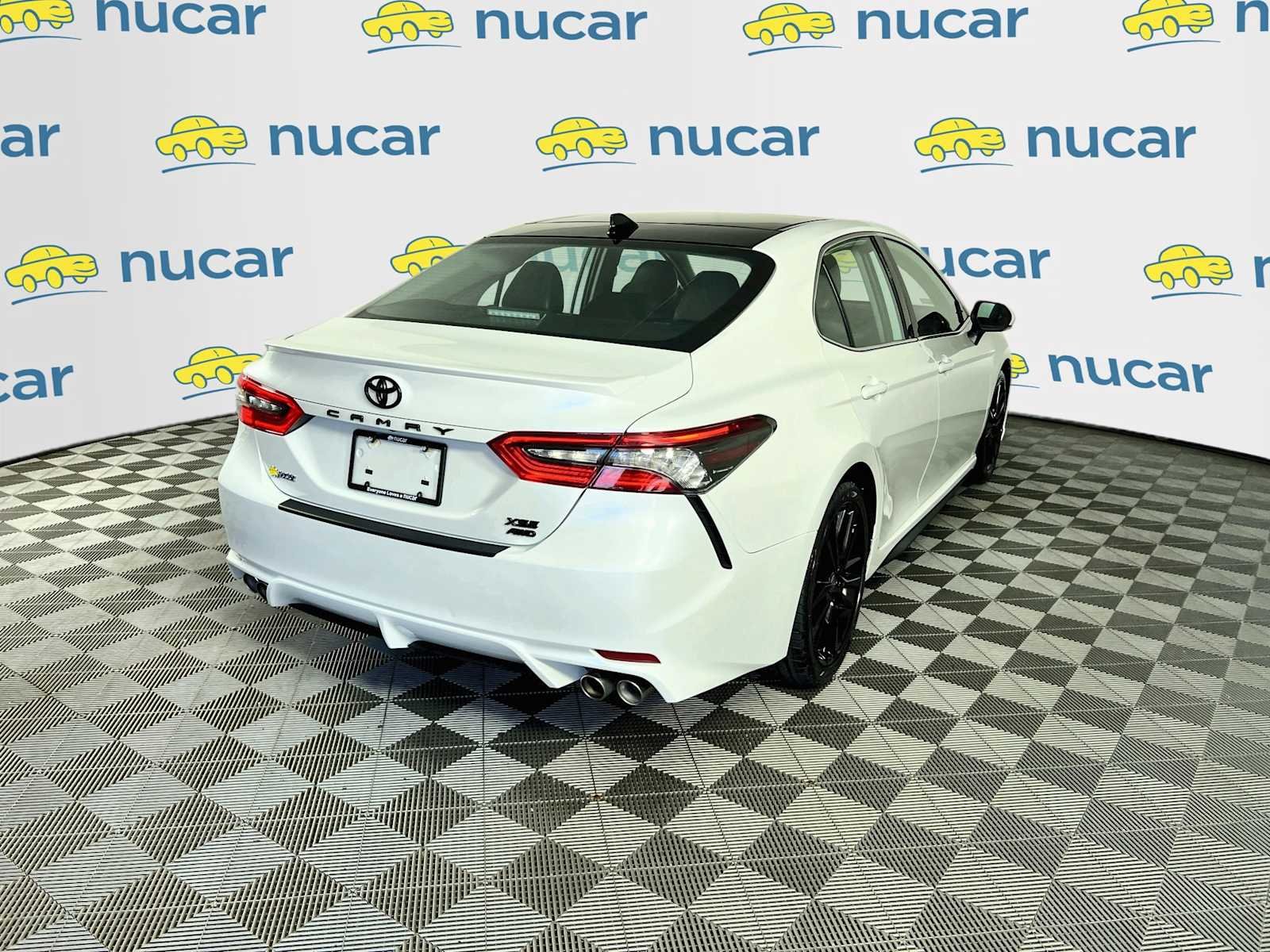 Used 2021 Wind Chill Pearl Toyota XSE image 6
