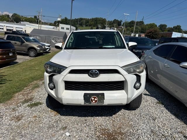Used 2016 White Toyota SR5 image 2