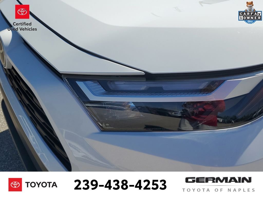 Used 2025 White Toyota XLE image 13