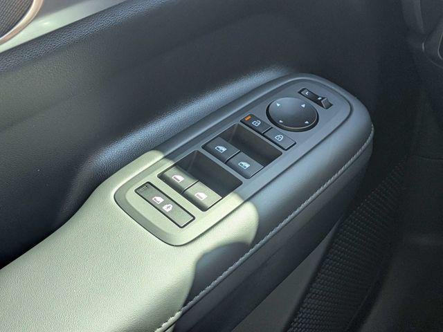 New 2027 Gray Hyundai SEL AWD image 24