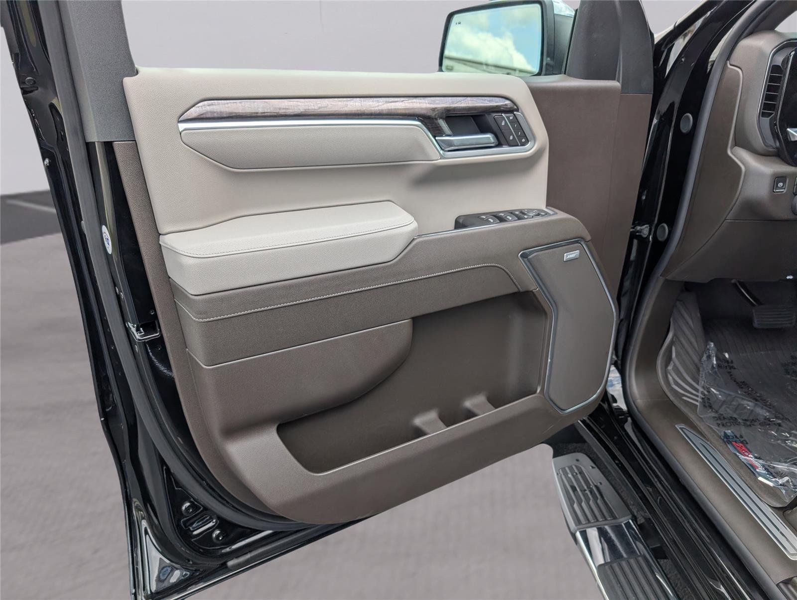 New 2026 Black Chevrolet LTZ image 32