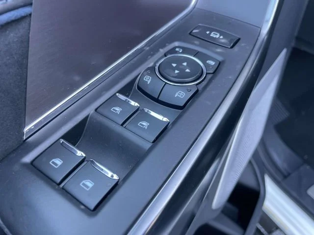 New 2026 White Ford Platinum image 18