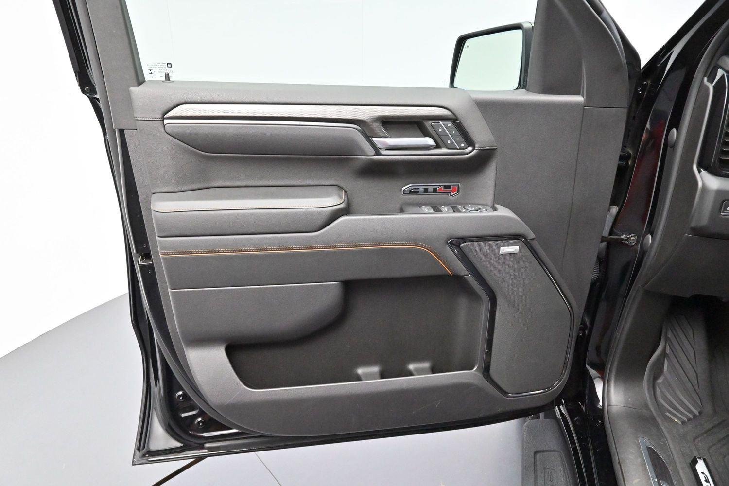 Used 2023 Onyx Black GMC AT4 image 10