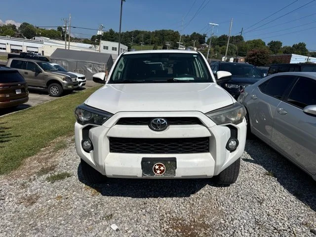 Used 2016 White Toyota SR5 image 2