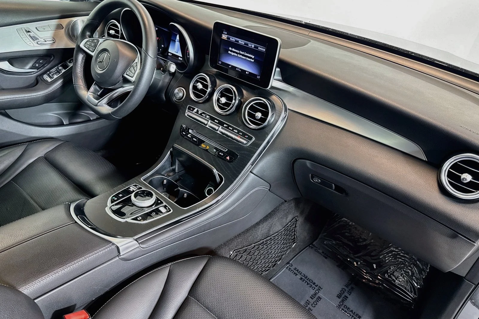 Used 2019 Black Mercedes-Benz GLC 300 image 28