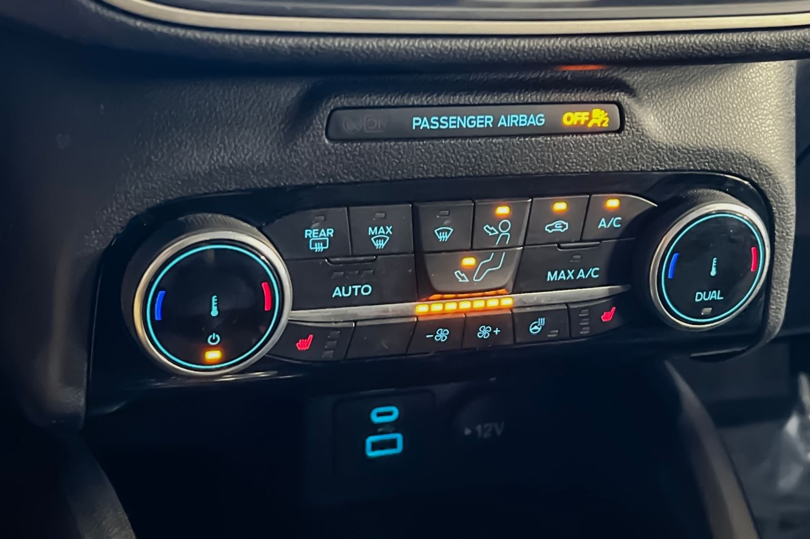 2022 Ford Escape SEL - Photo 19