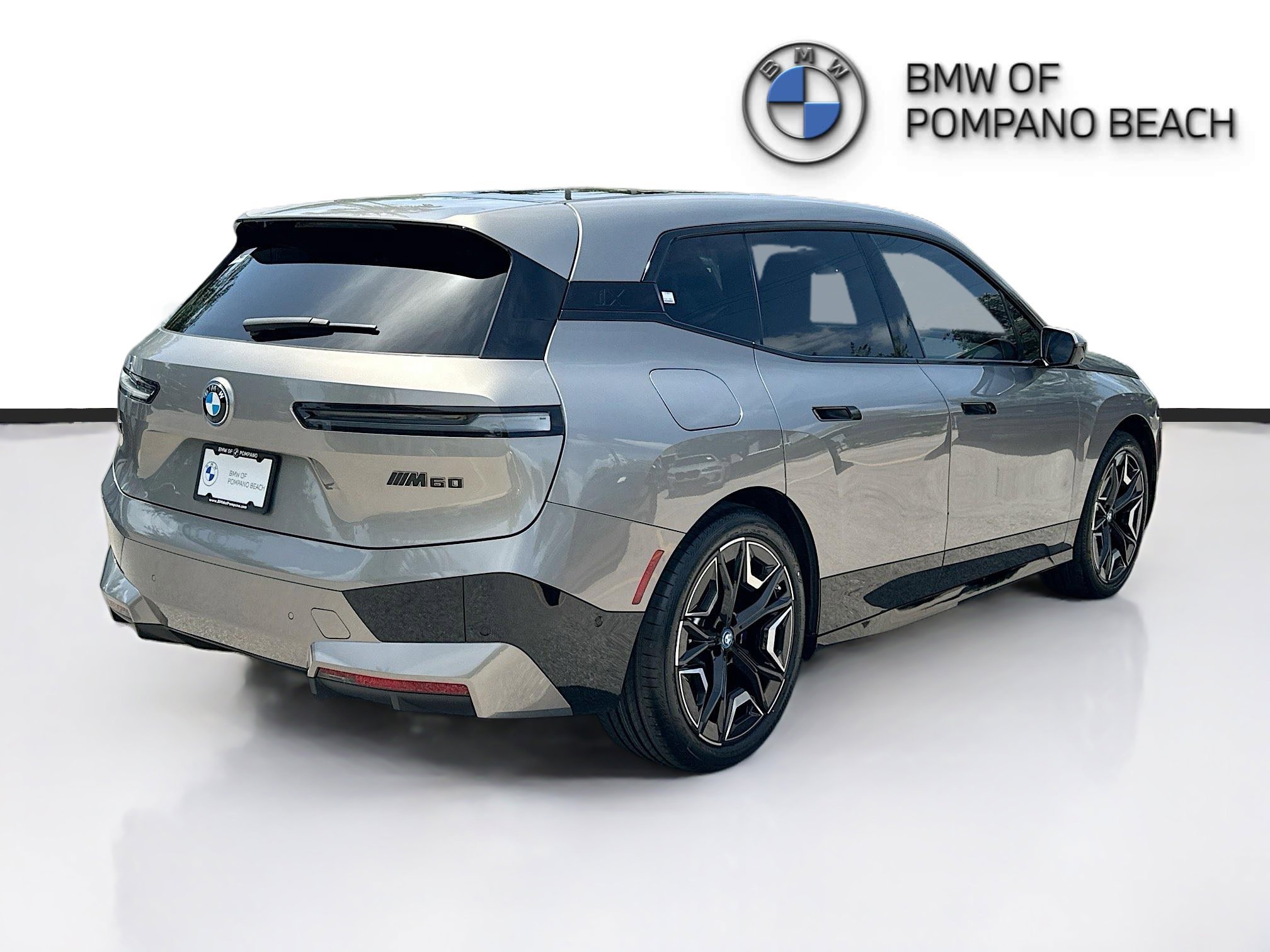 Certified Used 2025 Oxide Grey Metallic BMW M60 image 7