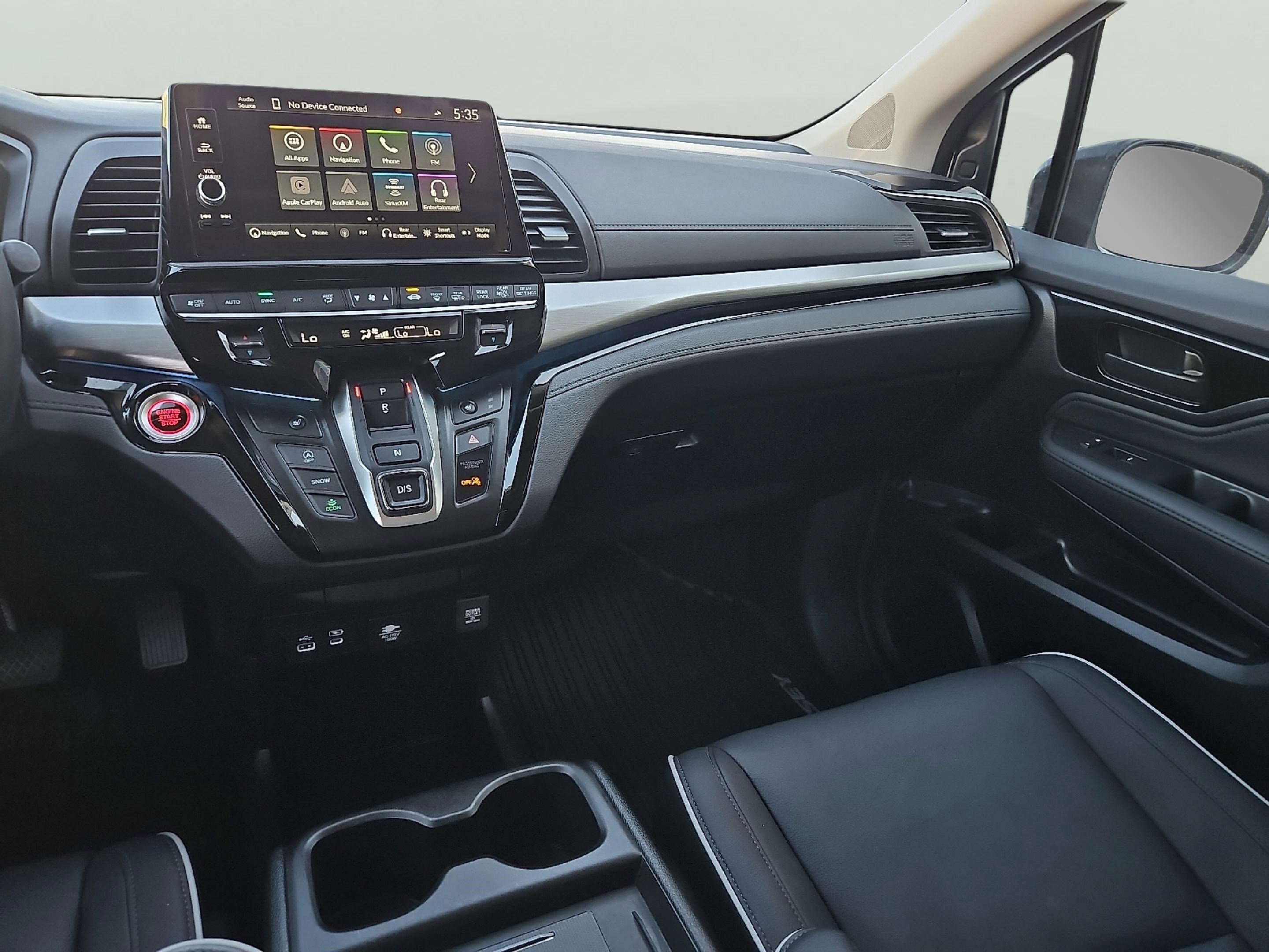Used 2025 Platinum White Pearl Honda Touring image 15