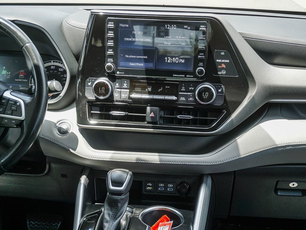 Used 2022 Black Toyota XLE image 15