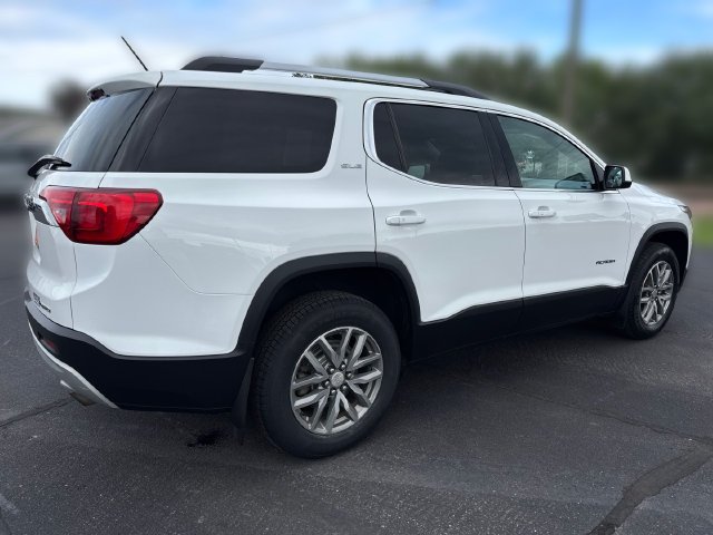 Used 2018 SUMMIT WHITE GMC SLE image 5
