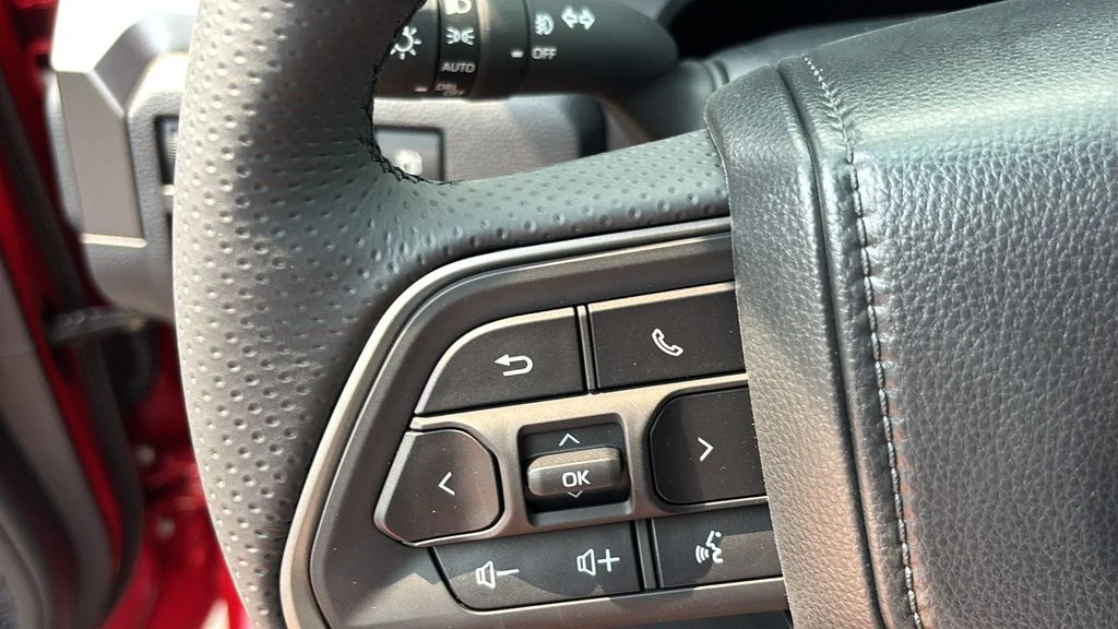 2026 Toyota 4Runner TRD Off-Road - Photo 18