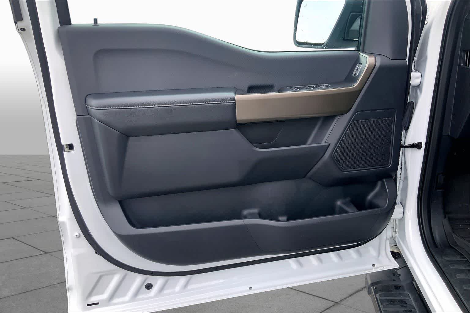 Used 2024 Oxford White Ford STX image 20