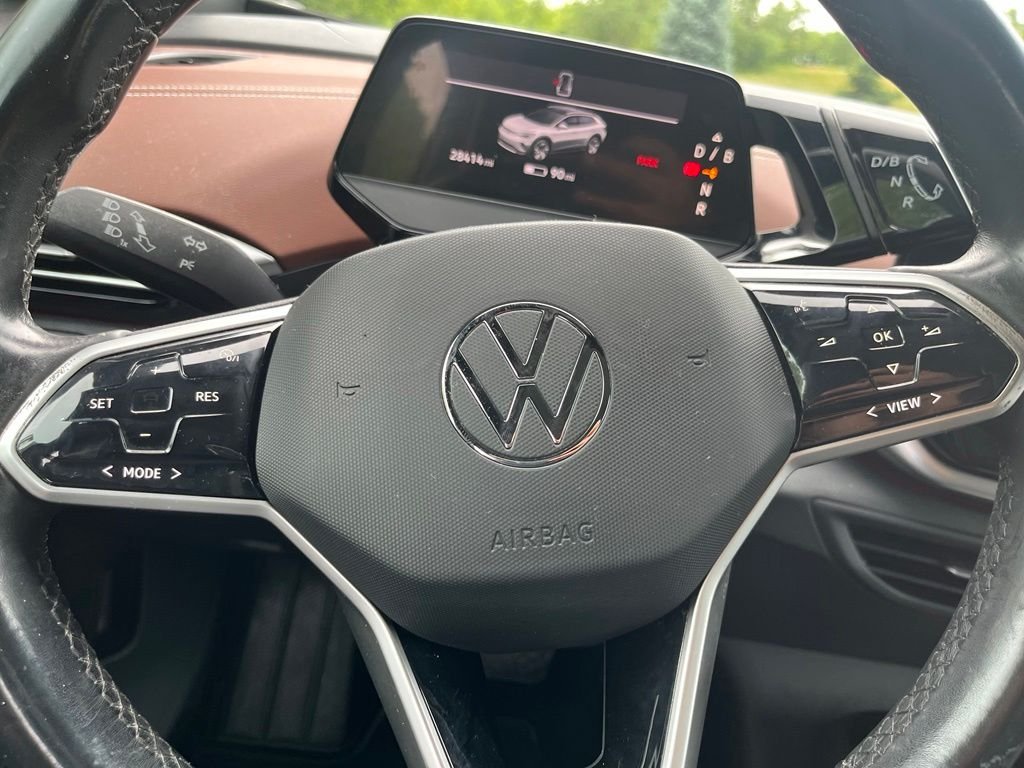 Used 2021 Gray Volkswagen Pro S image 18