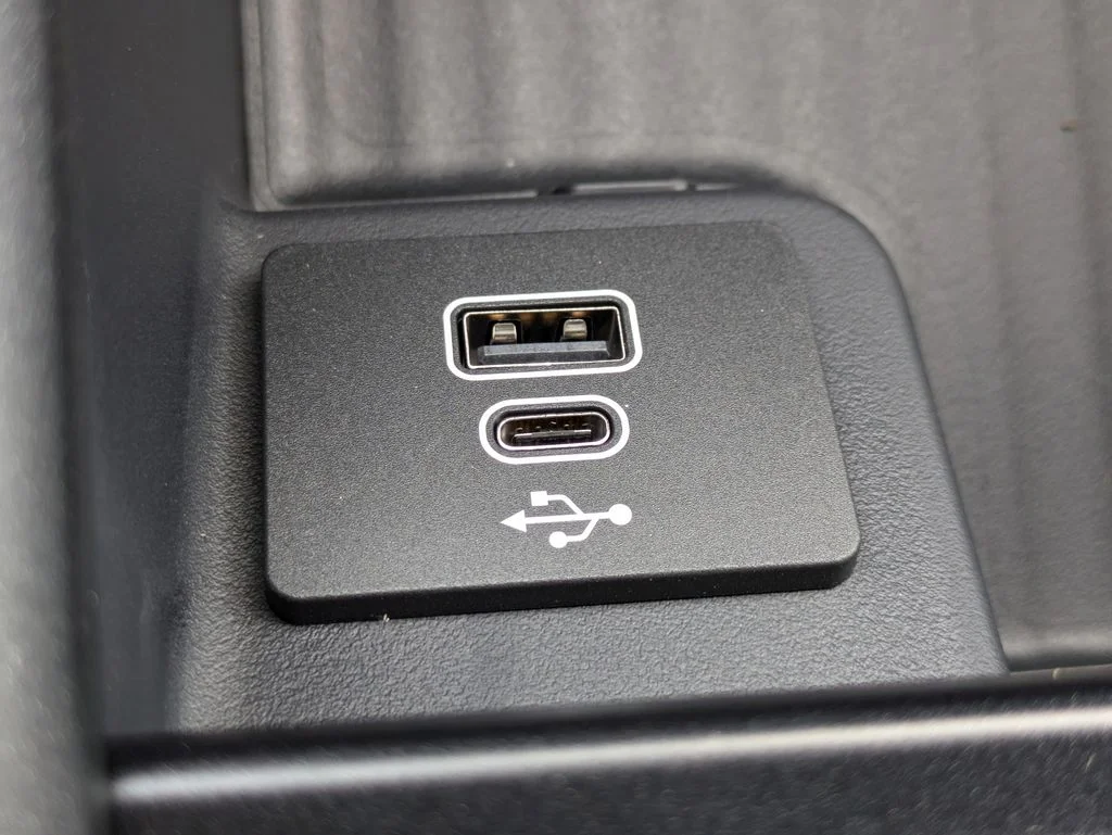 New 2026 Black Ford Platinum image 27