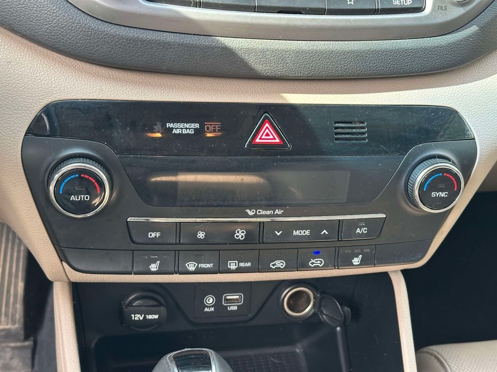 Used 2018 Black Hyundai SEL Plus image 21