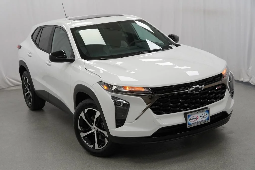 New 2026 Summit White Chevrolet 1RS image 33