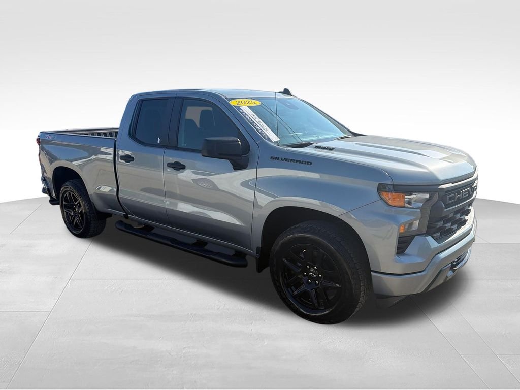 Used 2025 Gray Chevrolet Custom image 7