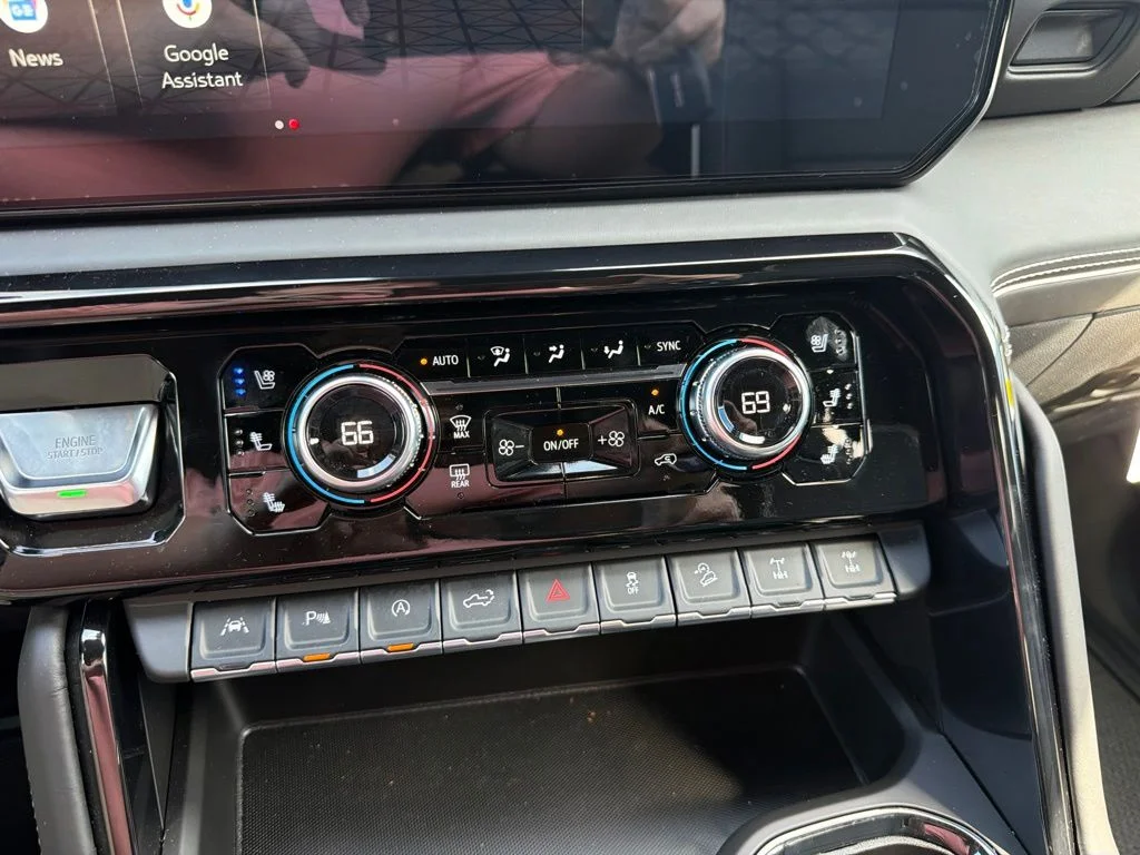 New 2026 Sterling Metallic GMC AT4X image 21