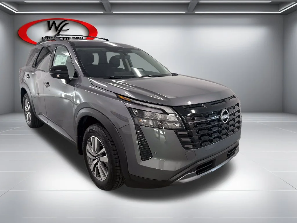 New 2026 Gun Metallic Nissan SL image 3