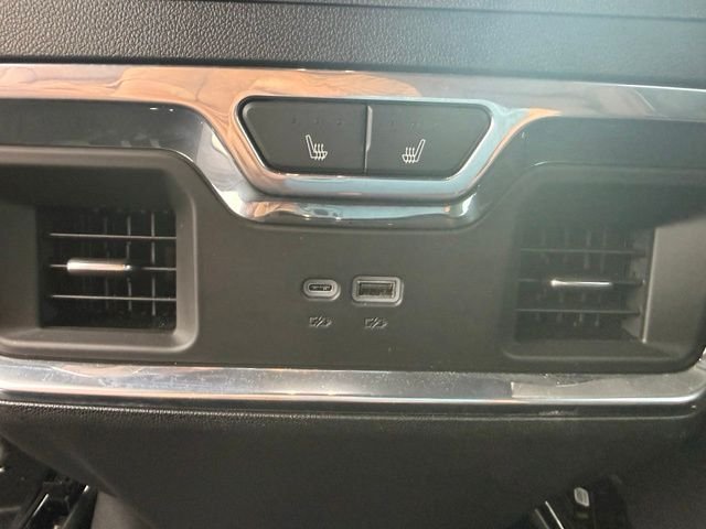 Used 2025 Onyx Black GMC Denali Ultimate image 41