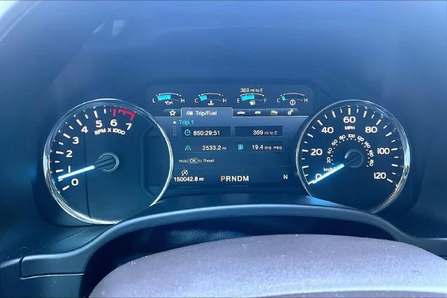 Used 2019 White Ford Lariat image 18