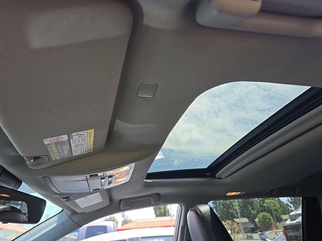 Used 2019 White Toyota XLE image 8