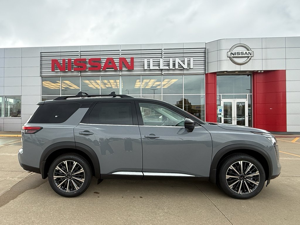 2026 Nissan Pathfinder Platinum 4WD's photo
