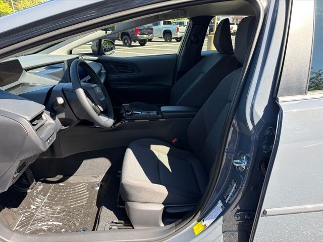 Certified Used 2027 01m2 Toyota LE image 12