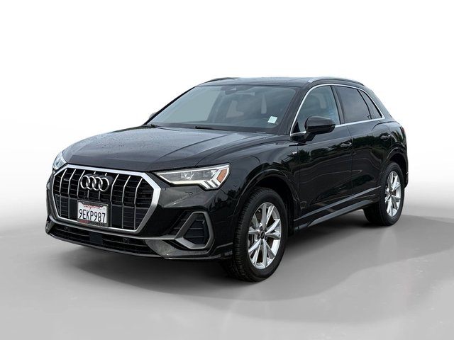 2023 Audi Q3 Premium