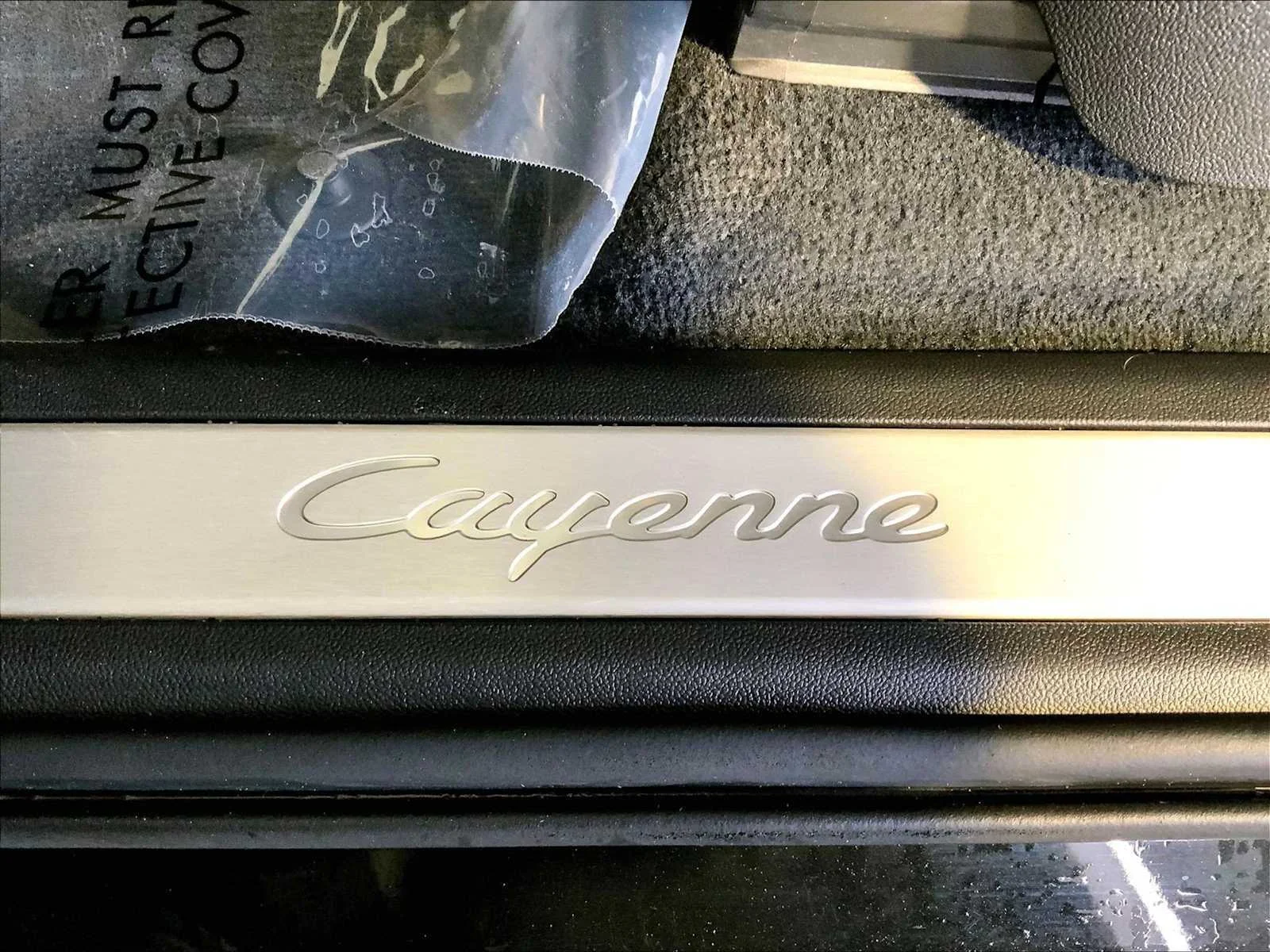 Certified Used 2023 Chromite Black Metallic Porsche  image 19
