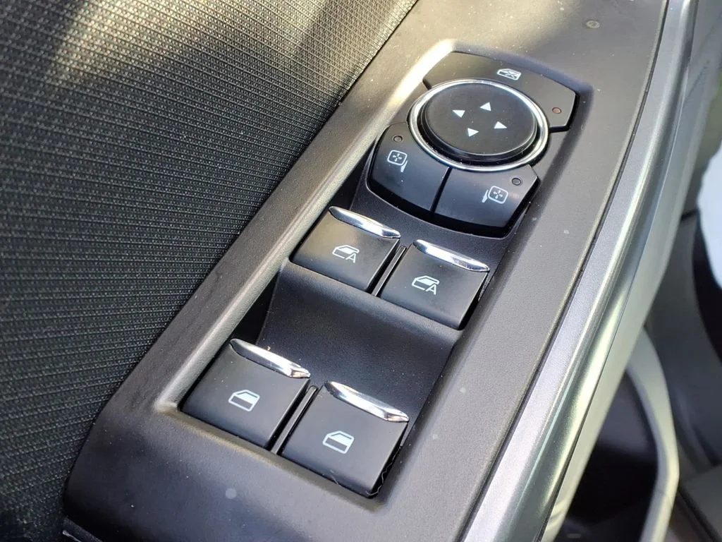 Used 2023 Gray Ford XLT image 22