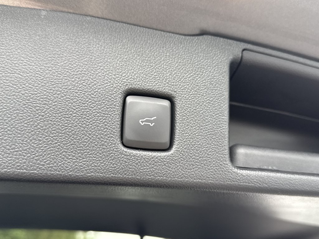 Used 2023 Gray Ford Active image 34