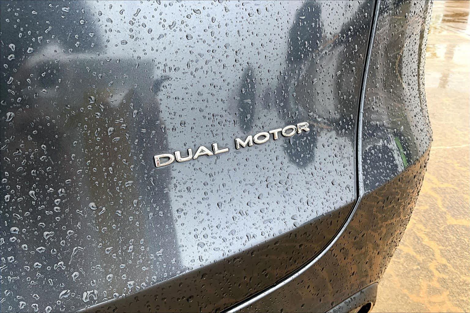 Used 2023 Midnight Silver Metallic Tesla Long Range image 9