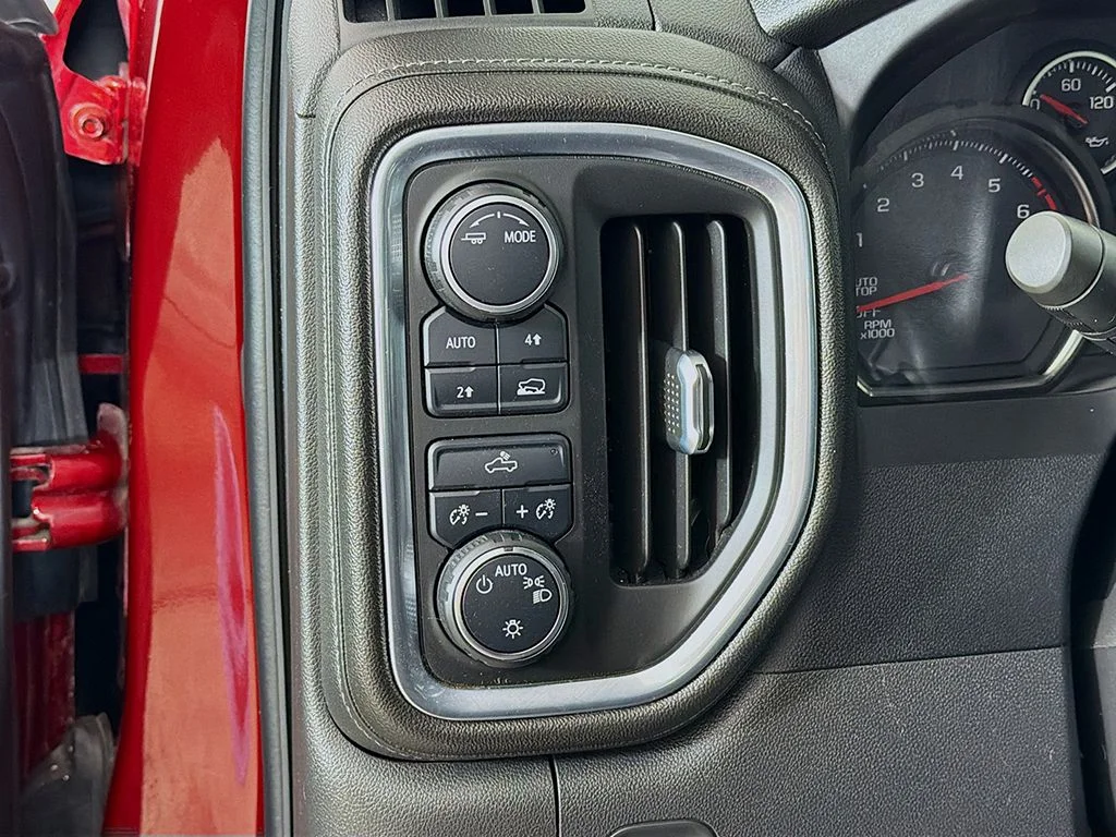 2022 Chevrolet Silverado 1500 Limited LT - Photo 26