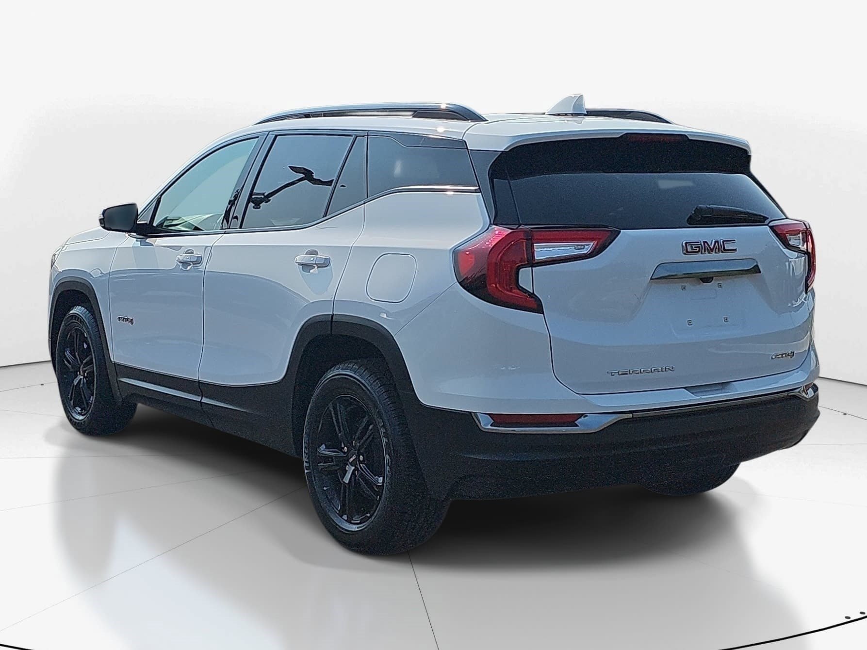 Used 2023 Summit White GMC AT4 image 5