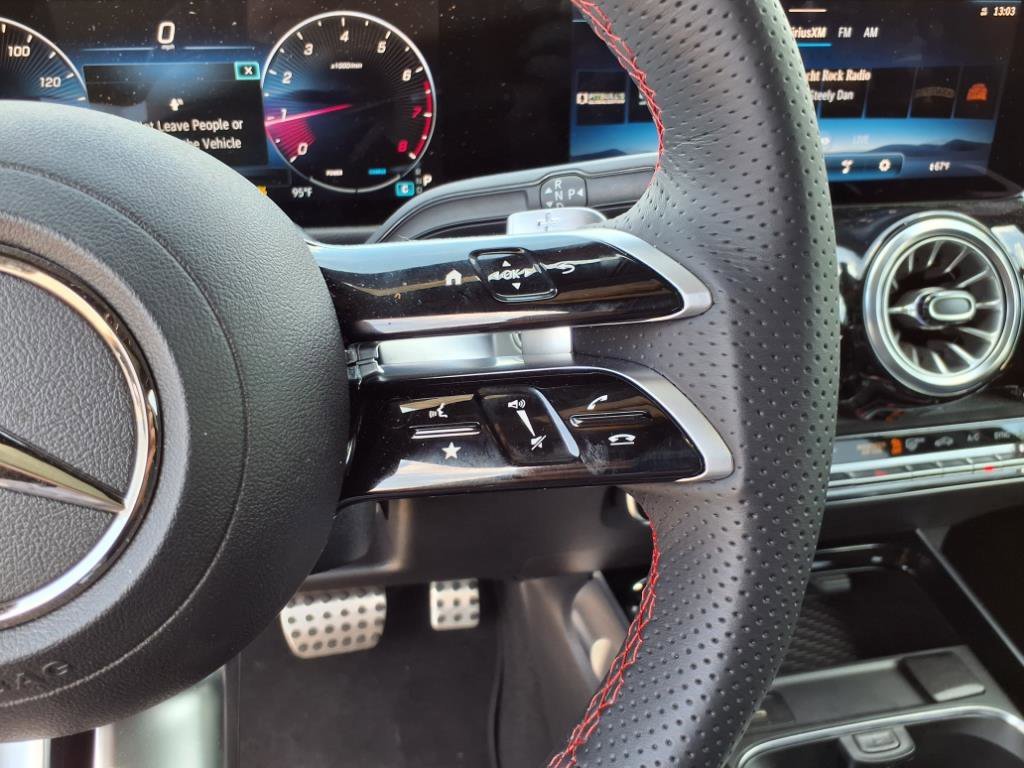 2025 Mercedes-Benz GLB Base - Photo 16