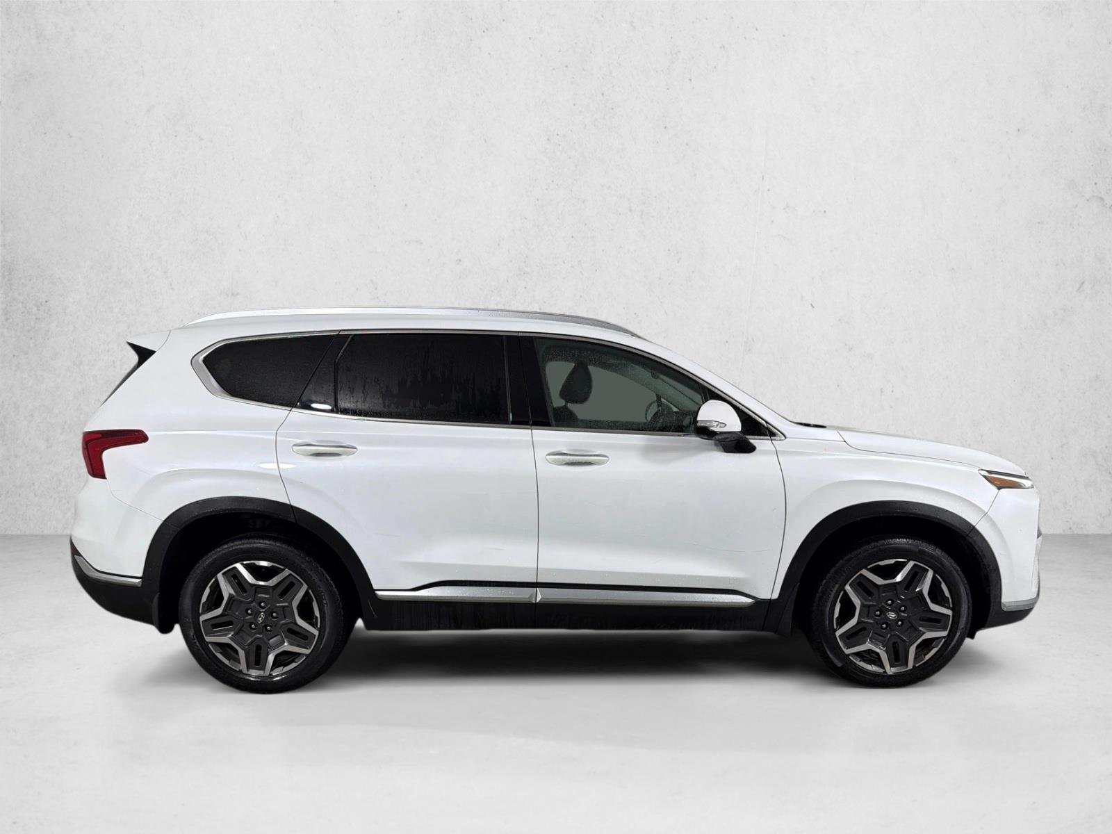 Used 2022 Quartz White Hyundai Limited image 4