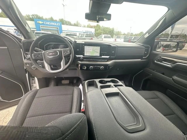 Used 2023 White GMC Elevation image 23
